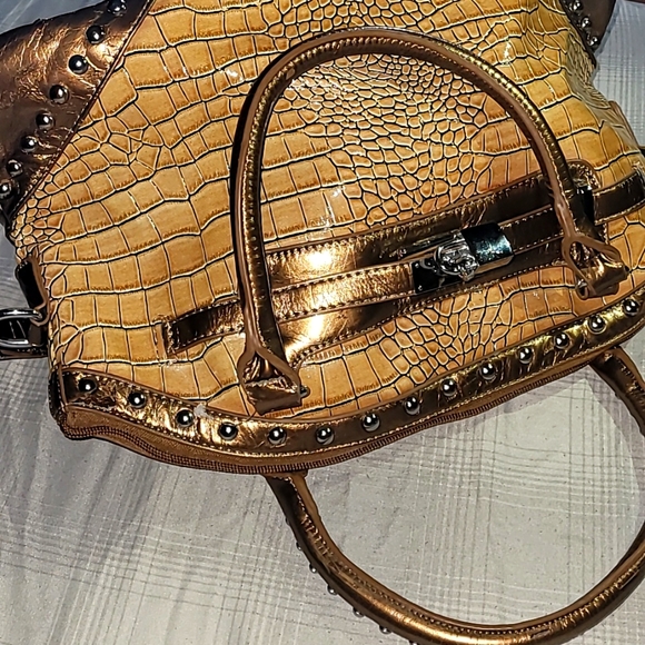 A pocket book and or, referred to as hand bag - Picture 4 of 4